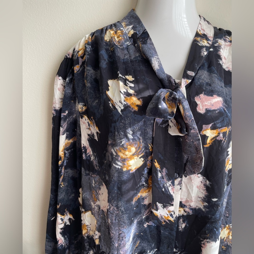 NWT- THE LIMITED PLUS SIZE 3X WOMEN’S TOP